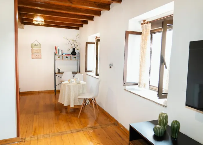 Casa Abuela Toni Holiday home Oviedo