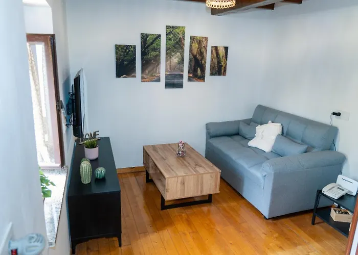 Casa Abuela Toni Holiday home Oviedo